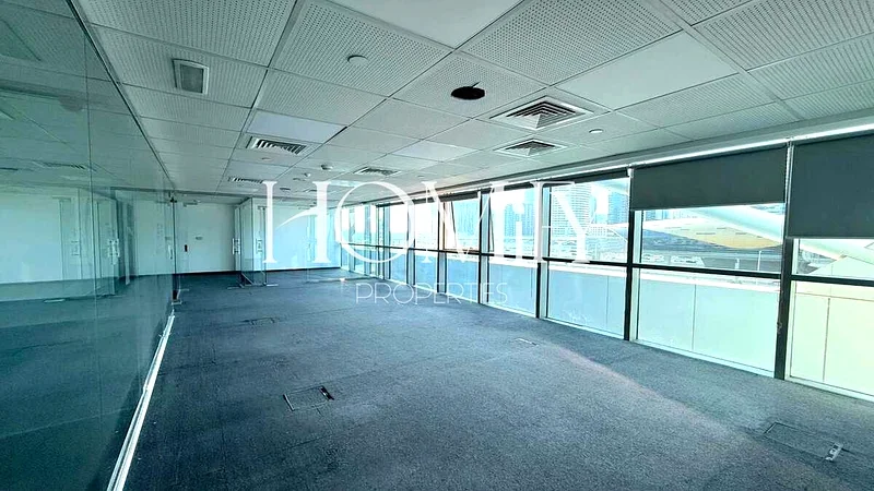 Next to Metro | Partitioned | Low Floor63827054479873110