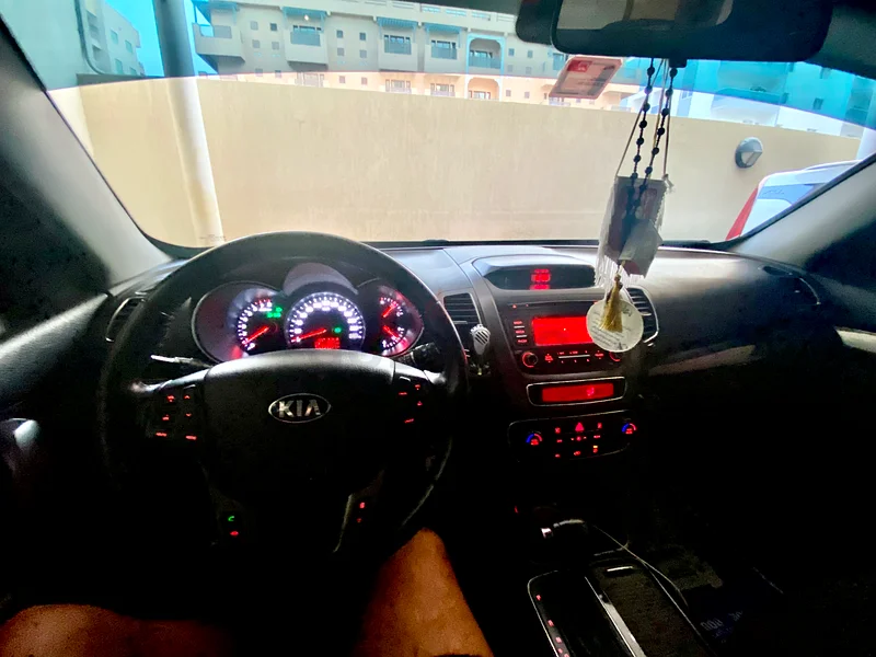 Kia Sorento  Grey –  (GCC Specs)63612077781123114