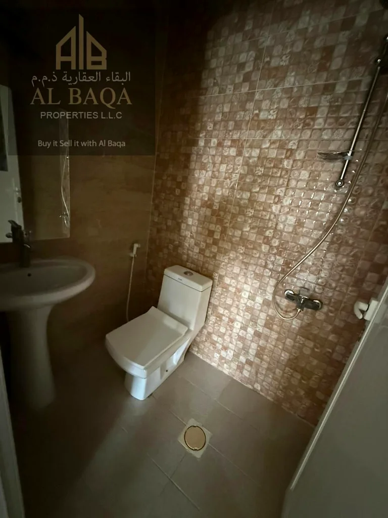 شهر مجاني | إطلالة على المدينة بالكامل | كليًا جديد | سهولة الوصول إلى الطريق الرئيسي63809959184003113