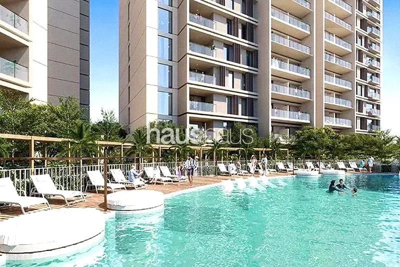 Sustainable Design | High-End Amenities | 60/40 PP63933793676417111