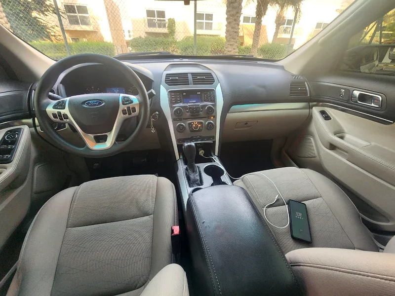 7 Seater Ford Explorer 2015 V6 3.5L ||GCC Specs ||Mid option ||Original Paint Accident free 100%63613737204354114
