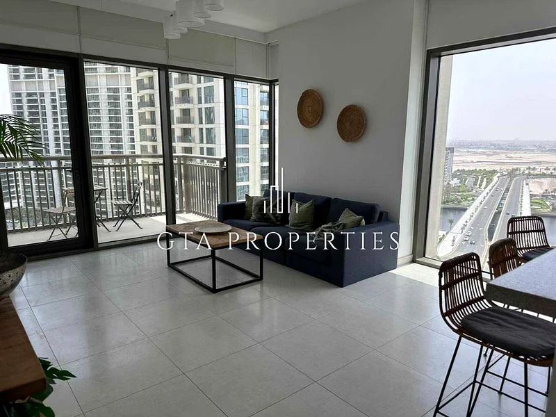 Spacious | Corner Unit | Pool Views | Vacant Now63760310057857110