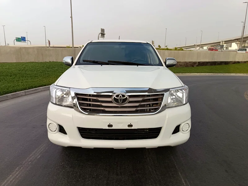 toyota hilux double cabin  gcc car model 201263612449439491112