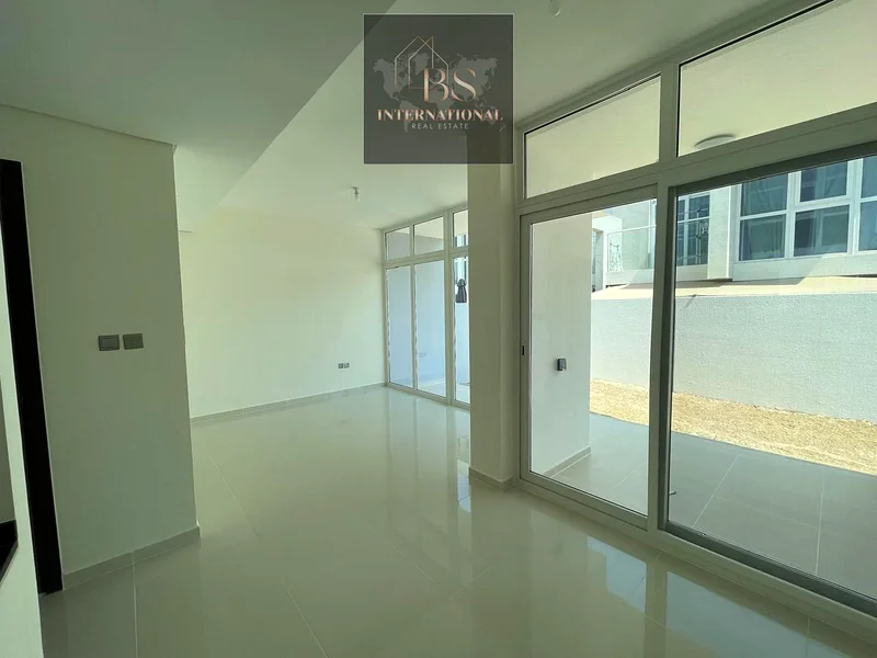حديقة خاصة | شاغر | عائد استثماري مرتفع64003832449539113