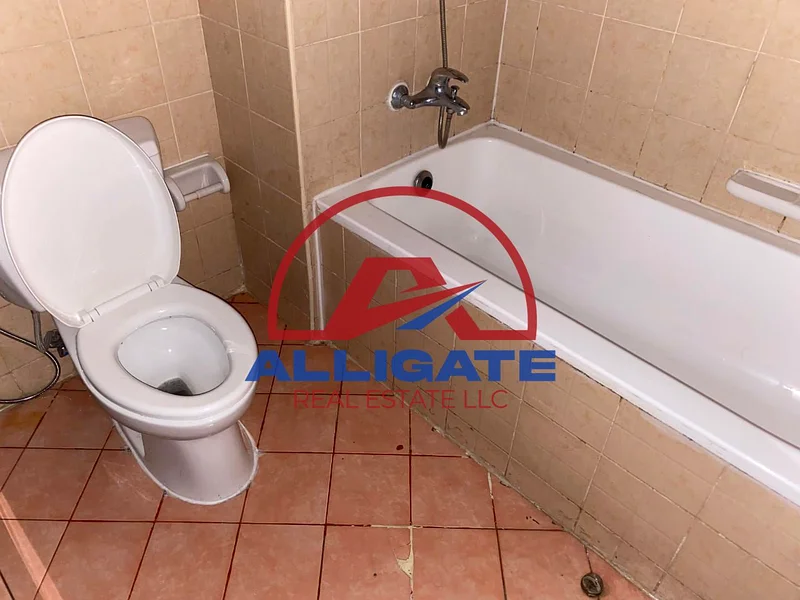 Huge Layout / Well Maitained / Near at Metro Station /63935901403905113