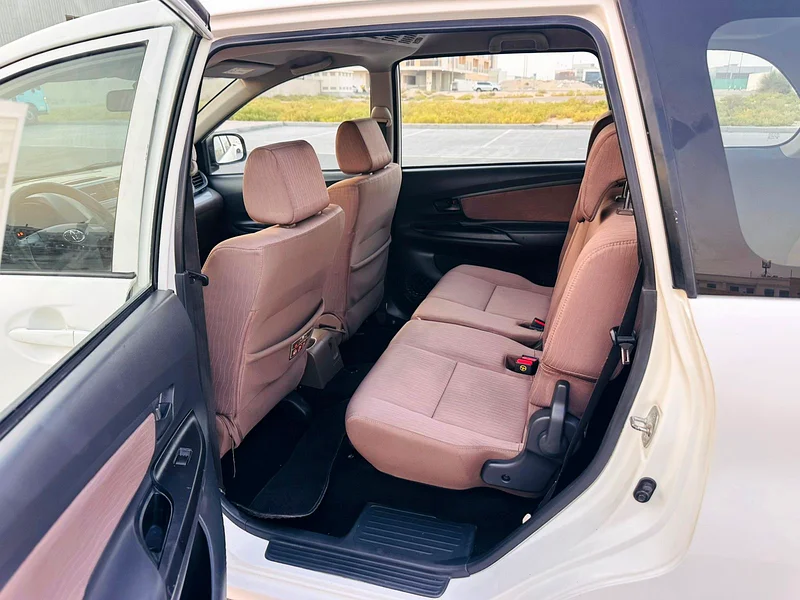 Toyota Avanza Model 2019 km 145000 GCC space accident Free63612446836995113