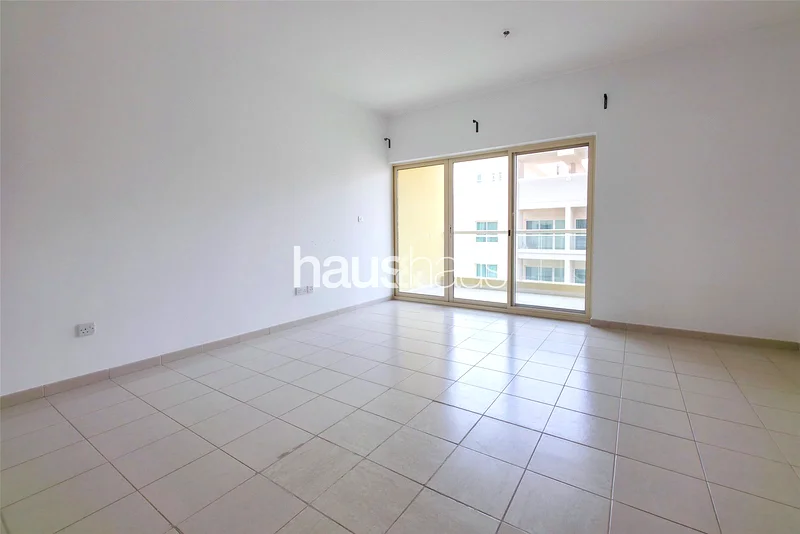Chiller free | Unfurnished | Exclusive63726658131715113