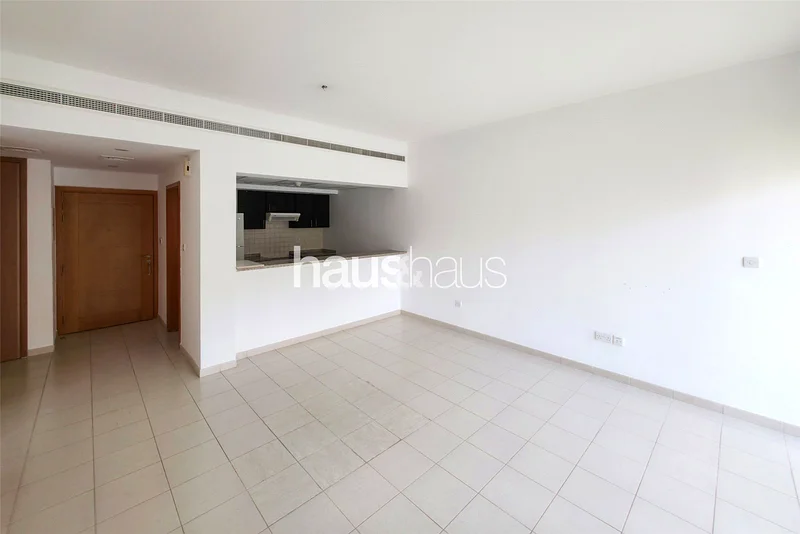 Chiller free | Unfurnished | Exclusive63726658131715111