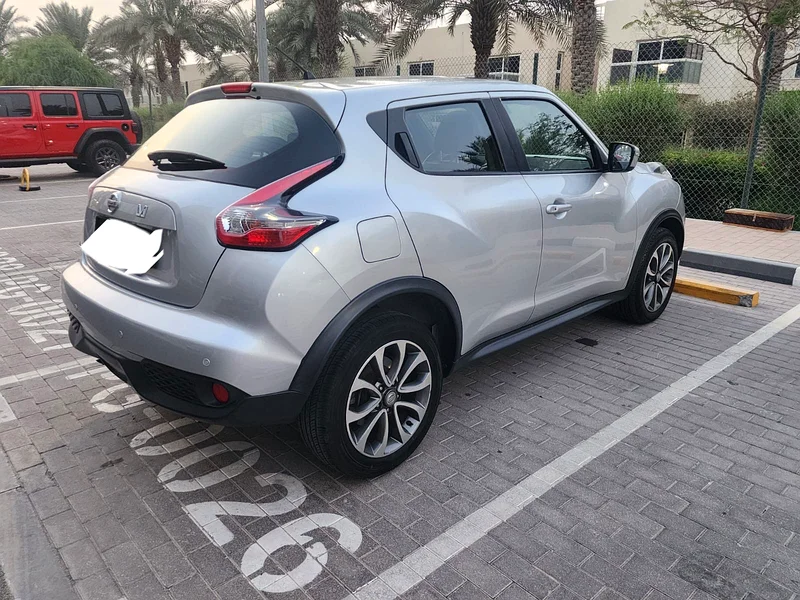 Nissan Juke 2016 SL 1.6L turbo || GCC specs || Full service history available63612793289473112
