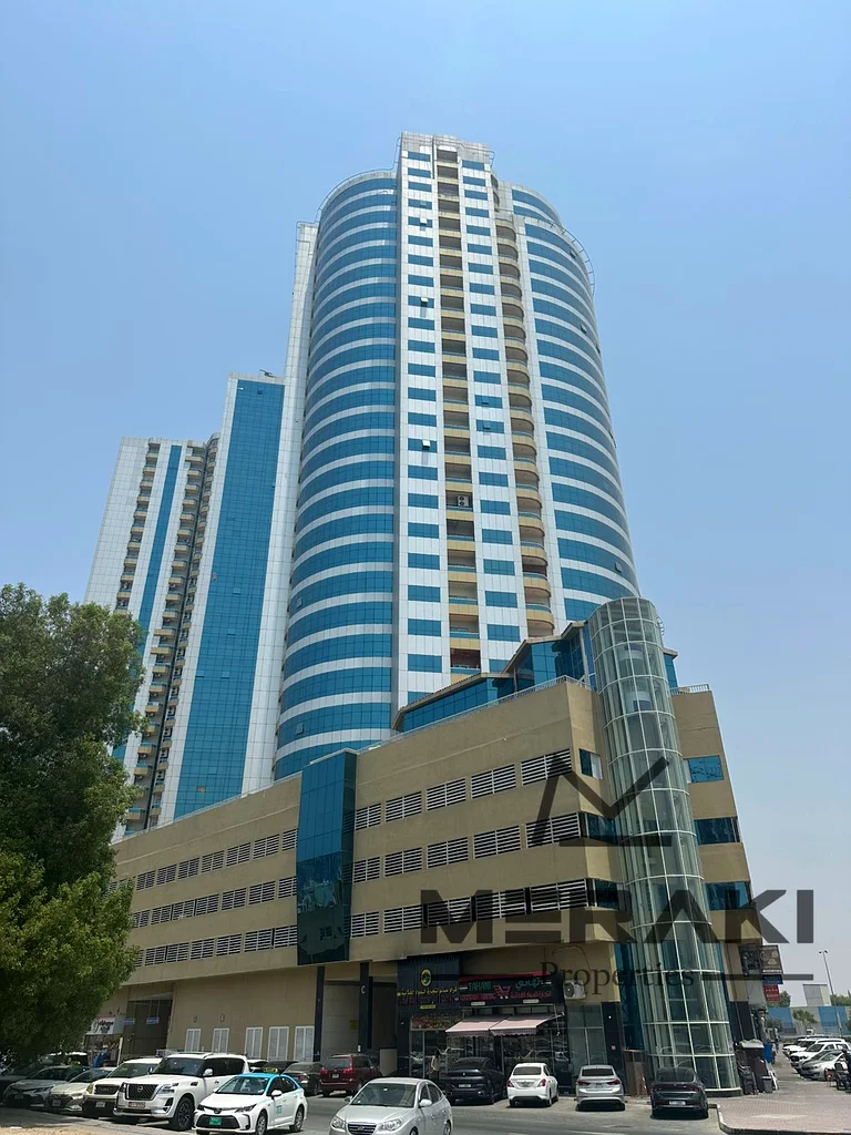 2bhk for sale with a direct view of the creek.63867361190785111