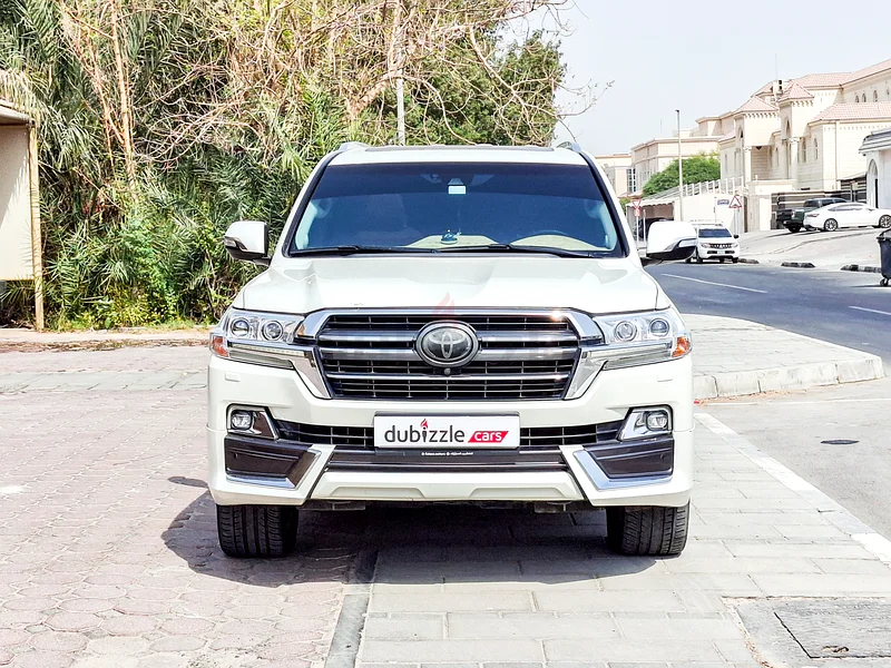 2766 درهم/شهريًا | تويوتا لاند كروزر VXR 2019 | مواصفات دول مجلس التعاون الخليجي | المرجع 36318263613129338369111