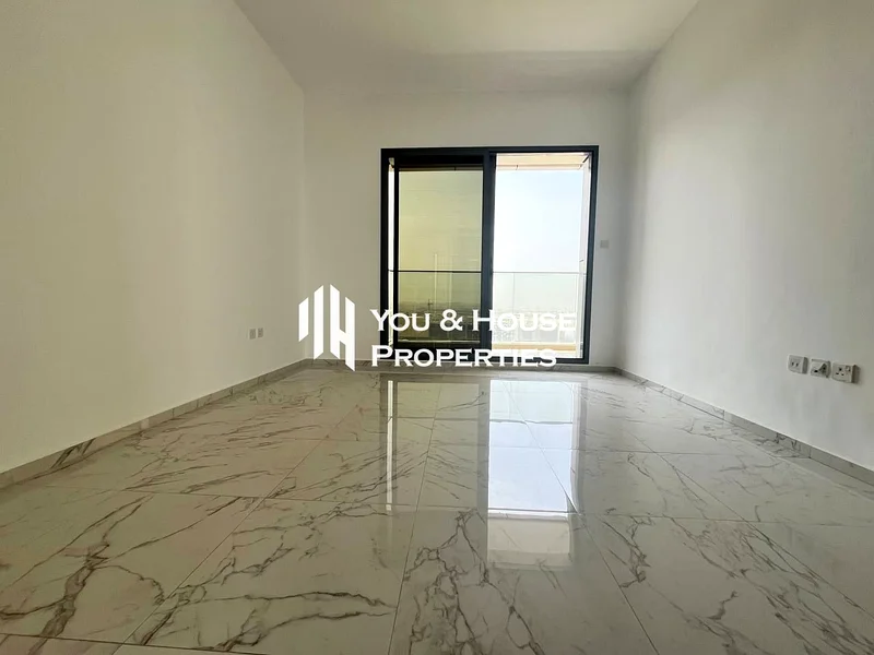 تصميم فاخر بغرفة نوم واحدة مع أجهزة مطبخ متضمنة وإطلالة على المسبح63799126634882114