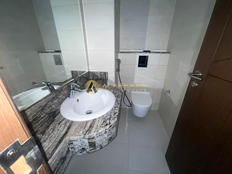 Kitchen Appliances | Prime Location | Ready To Move63782925776386114