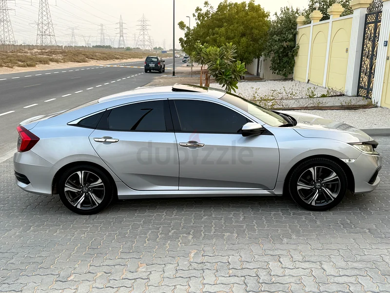 Honda Civic 2020 Model, Gcc Spec, Top Option With Sunroof, Very clean Personal Used Car For Sale..63612064909059111