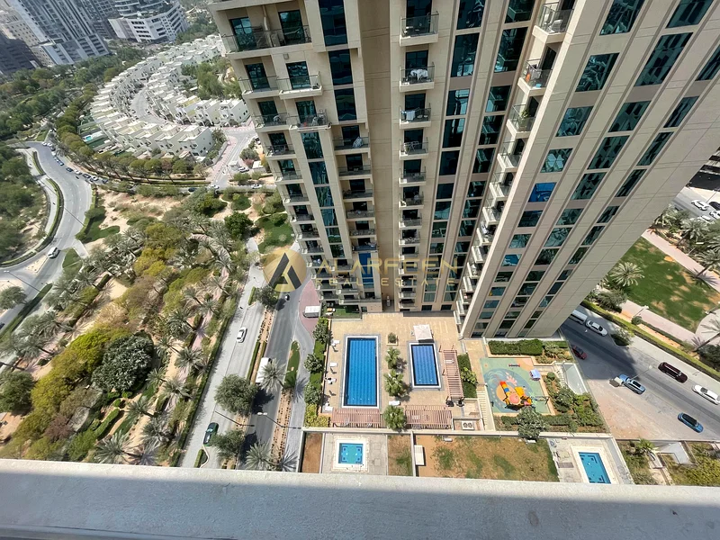 Ready to Move | Spacious | Circle Villas View63786429683458111
