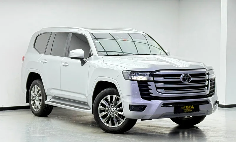 2022 Toyota Land Cruiser GXR, 2027 Toyota Warranty, 2026 Service Contract, Toyota FSH, GCC63613130104450112