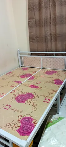 Queen size Bed