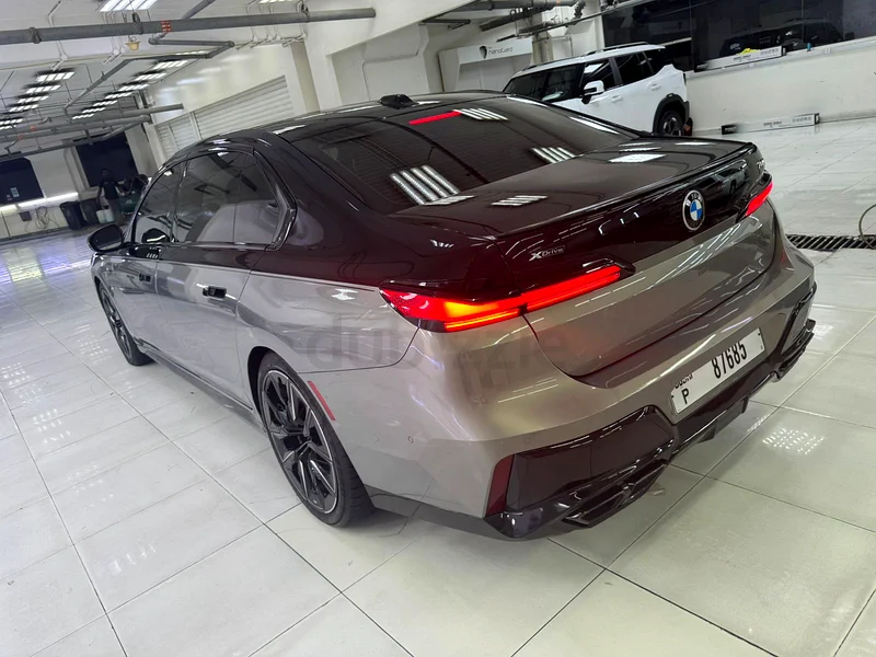 BMW 760i 2024 Model Clean Title63612445551362111