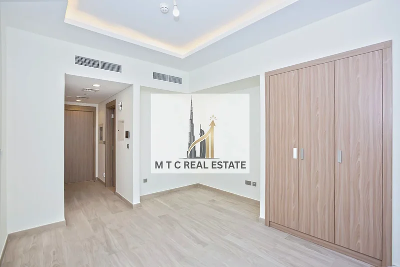 STUDIO SEMI FURNISHED | SPACIOUS LAYOUT | VACANT |63801896719234113