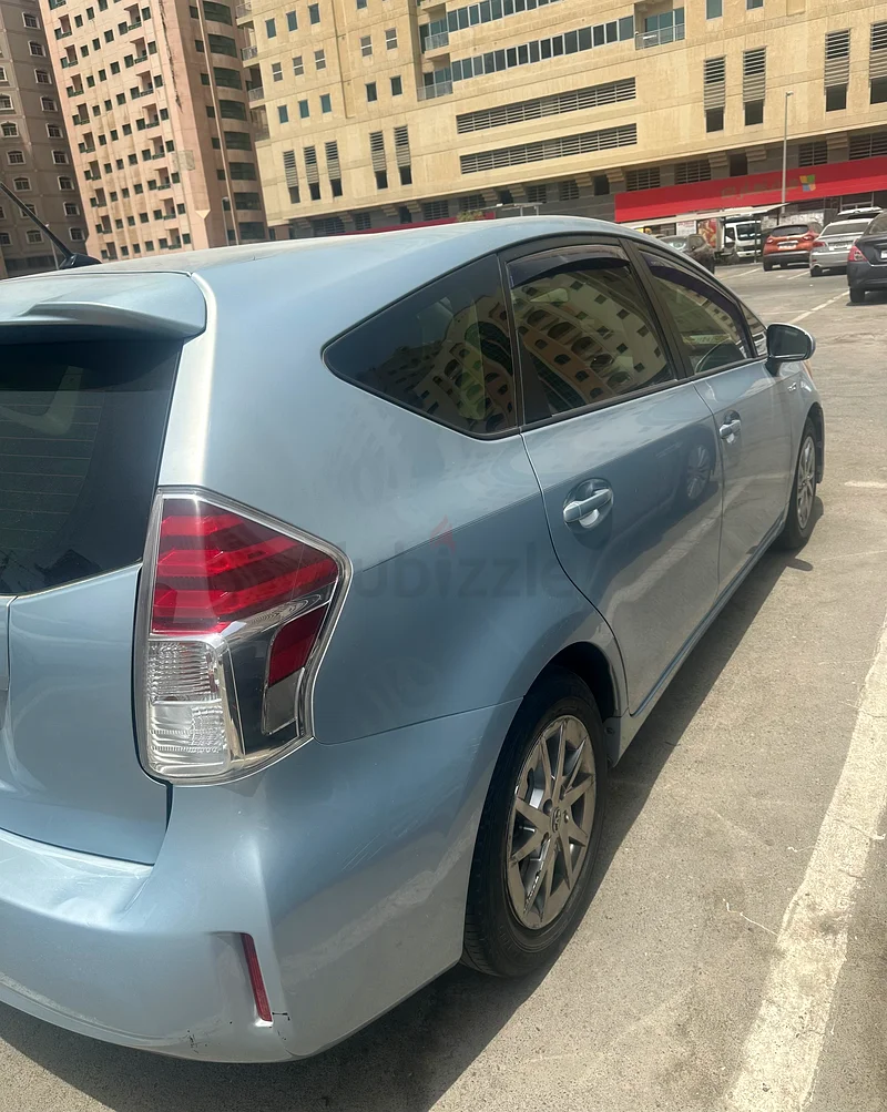 تويوتا بريوس V 2015 للبيع!63612446811778111