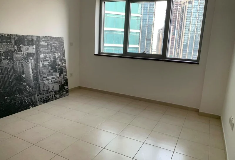شقة رائعة مكونة من 4 غرف نوم | للإيجار | موقع متميز63792985058945113