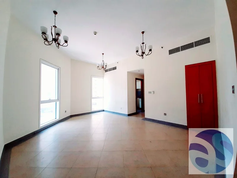 Rented / Huge 1 BR / Front of Metro / Prime Location63923532240129114