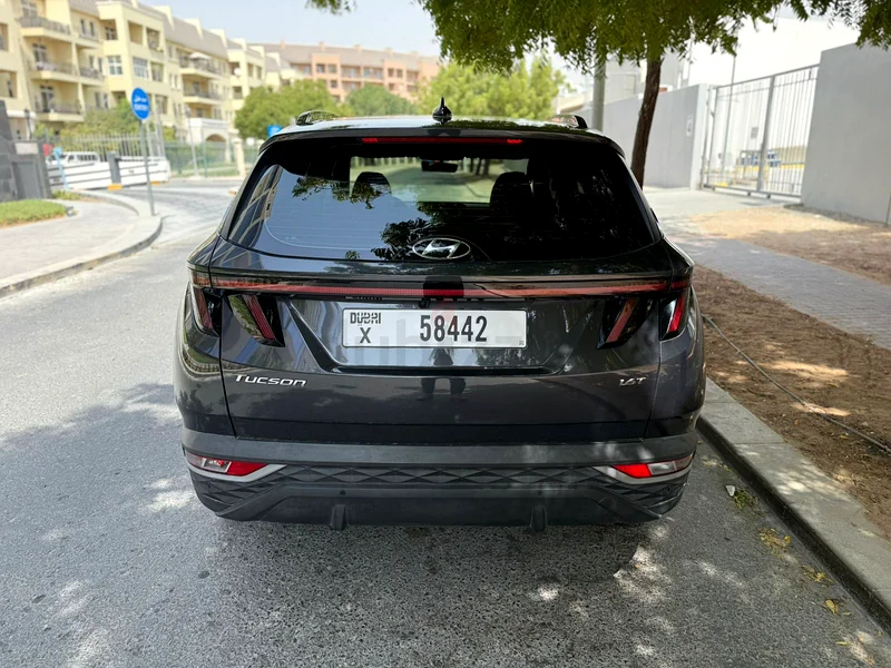 توكسون 2022 خيار كامل مع سجل صيانة كاملة وضمان ساري63612086598530112