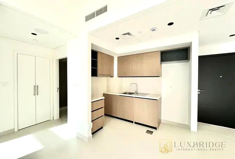Vacant | Unfurnished | Prime Location63769647686659113