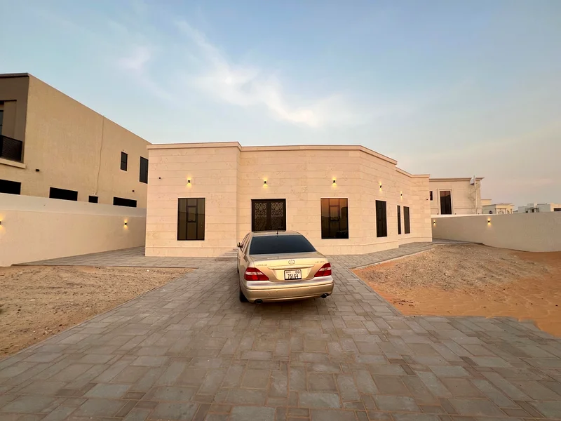جديد بالكامل | غرفة خادمة | حديقة كبيرة63725079709186110