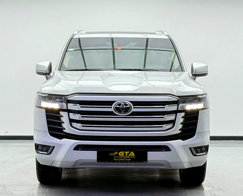 2022 Toyota Land Cruiser GXR, 2027 Toyota Warranty, 2026 Service Contract, Toyota FSH, GCC63613130104450111