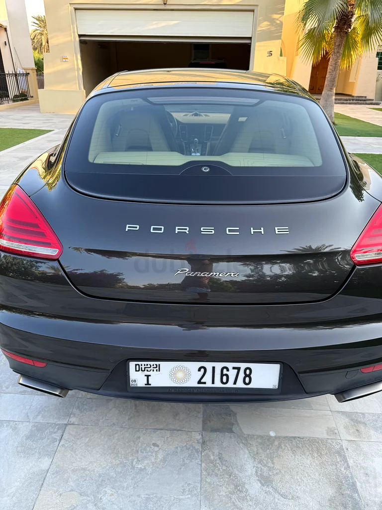 One owner (European housewife)63612075144578114