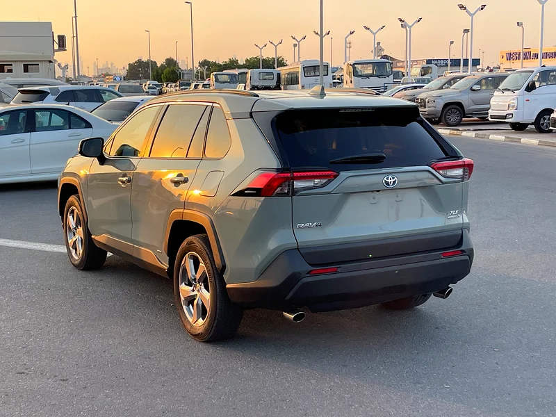 2021 TOYOTA RAV4 XLE PREMIUM HYBRID FULL OPTIONS IMPORTED FROM USA63612792472835112