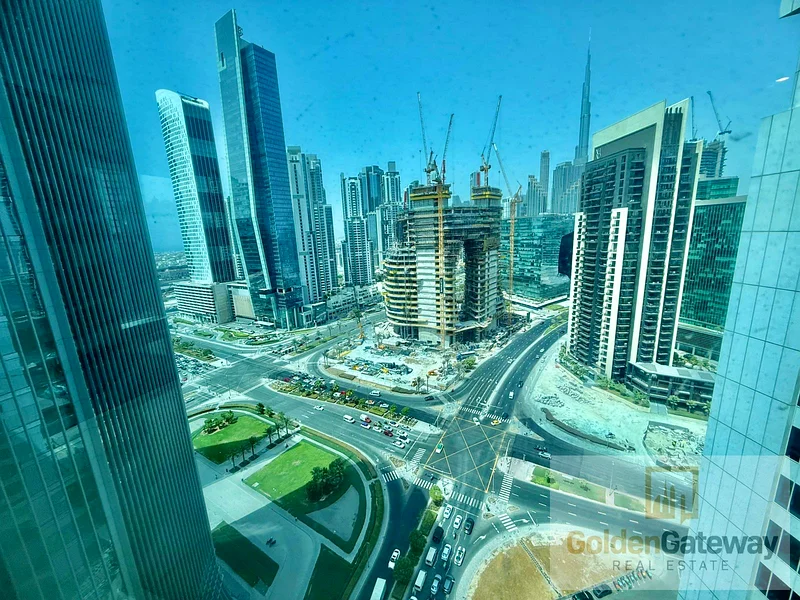 شاغرة مجهزة بحواجز زجاجية عائدة استثمارية عالية63826764059779112