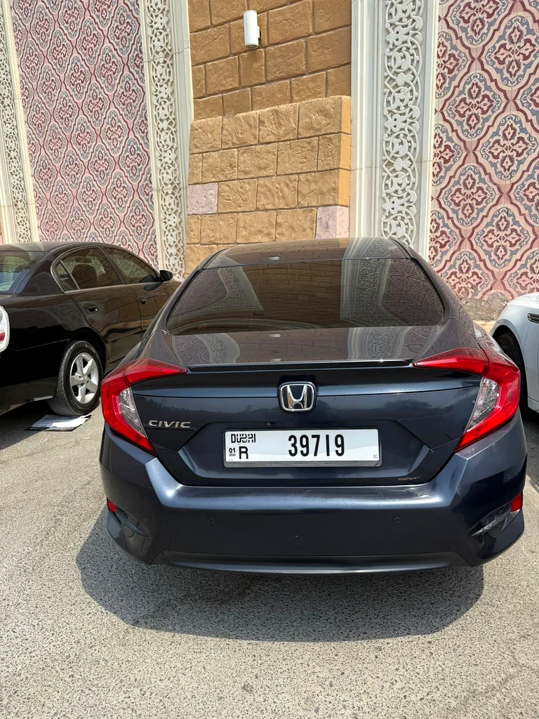 Honda civic 2020 GCC SPECS LADY DRIVEN FULL DEALER MAINTAINED63612064926467111