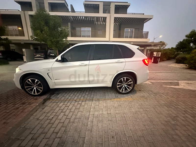 BMW X5 M sport xDrive 35i luxury SUV 3.0L 6V63612445905282113