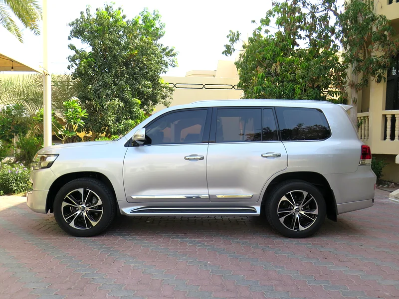 Toyota Land Cruiser GXR Grand Touring V6 202163613130259714111