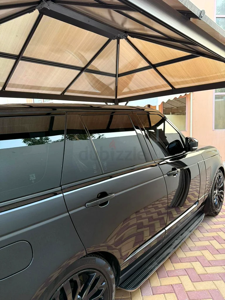 Range Rover Vogue supercharger, 6 cylinders, no accident, Al Tayer full service history63612089811075114
