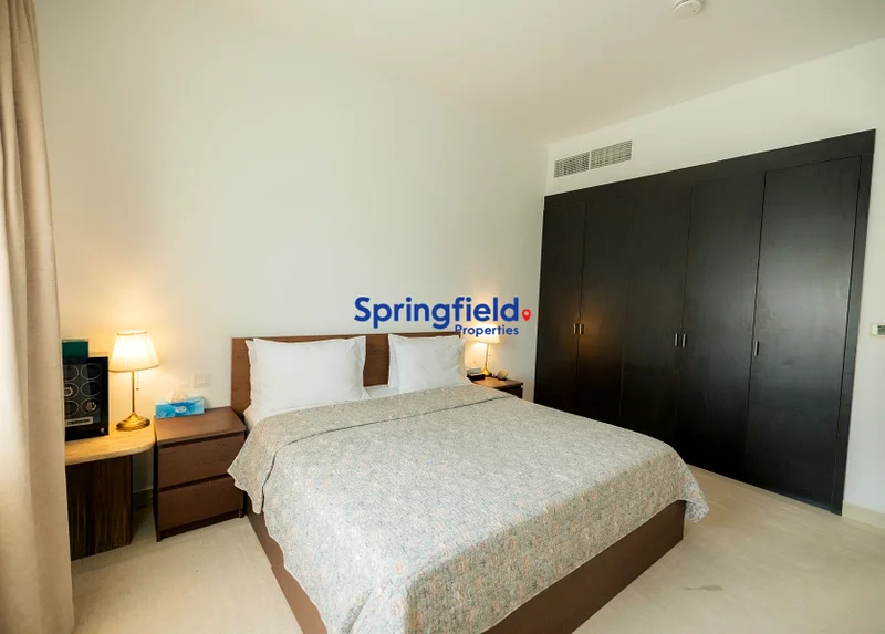 Single Row | Vacant on Transfer | Biggest Plot63915483391745114