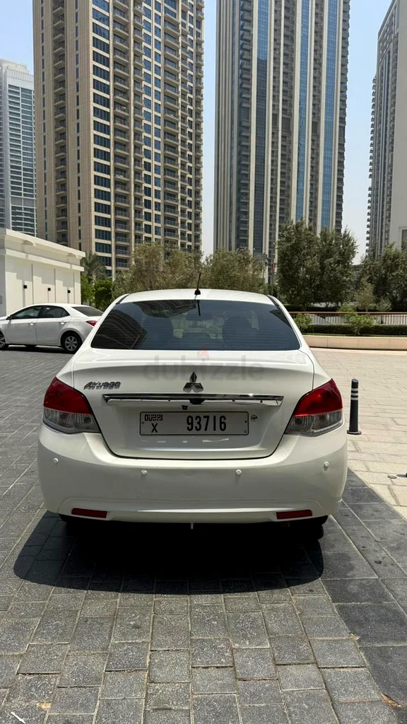 Mitsobishi attrage 2019 GCC63612068601218113