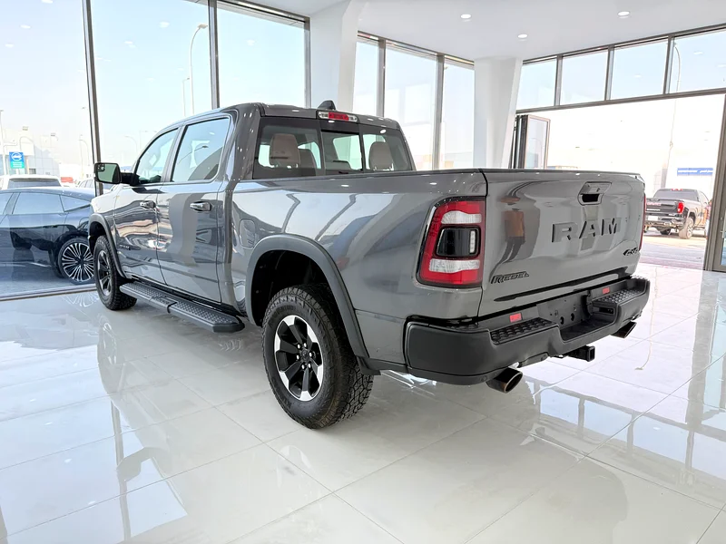 Dodge Ram Rebel DODGE RAM REBEL Four-Door Gray/Black Gulf 202263612063041154113