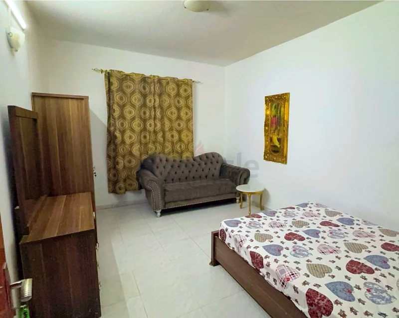 ROOM FOR COUPLE OR EXECUTIVES63624157187842111