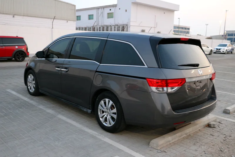 Honda Odyssey 9 seats 2014GCC63612063113089113