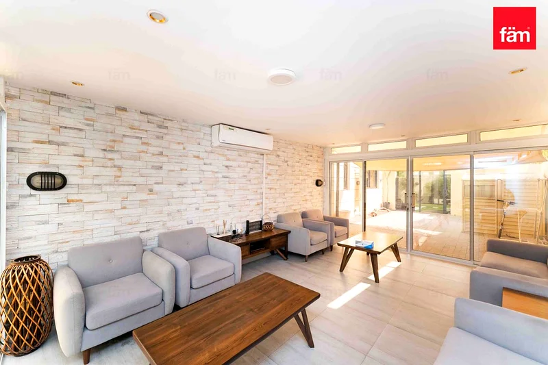 Facing Pool| Upgraded Courtyard|Single Row| Majlis63971257020545111
