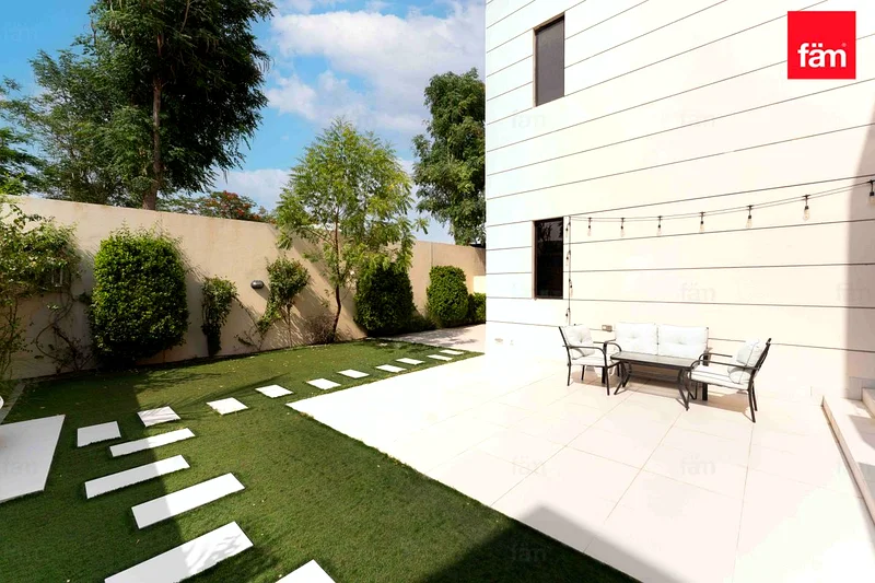 Facing Pool| Upgraded Courtyard|Single Row| Majlis63971257020545113