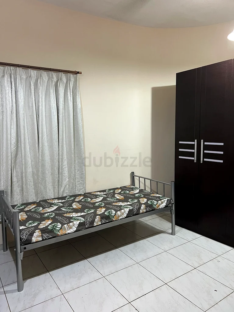 مساحة سرير للسيدات (الهنديات فقط)63623818105219111