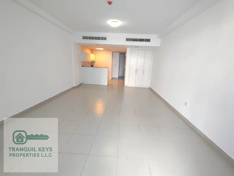 🏡 Spacious 823 Sqft Apartment | Prime Location – Al Khail Heights63916384508163110