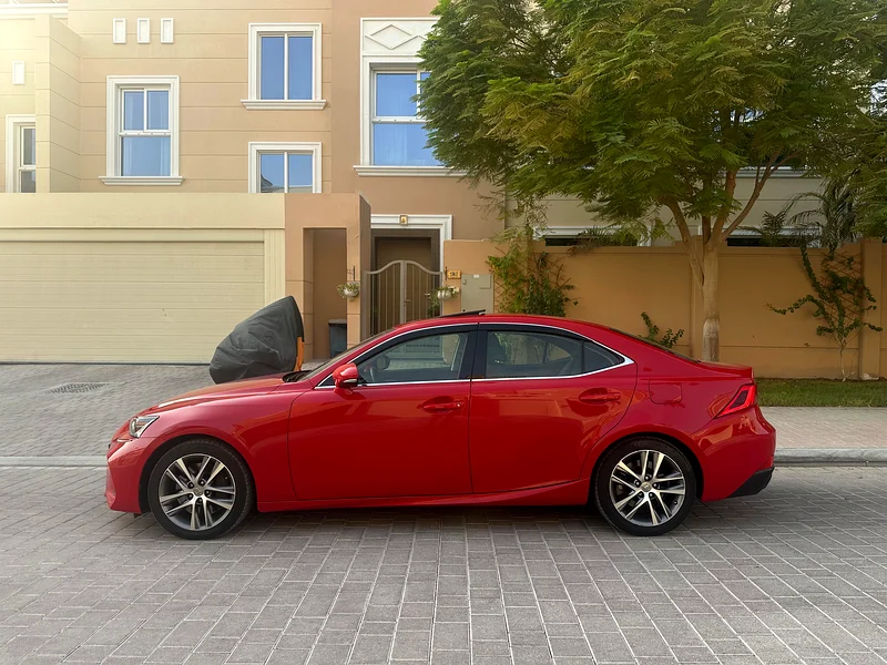 Immaculate 2017 Lexus IS200t GCC63612074400641113