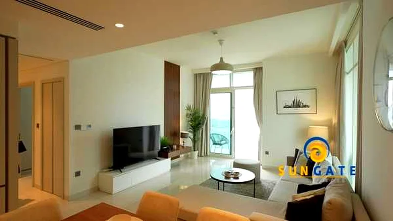 Corner unit , Mesmerizing sea views and furnished ,63733597164290110