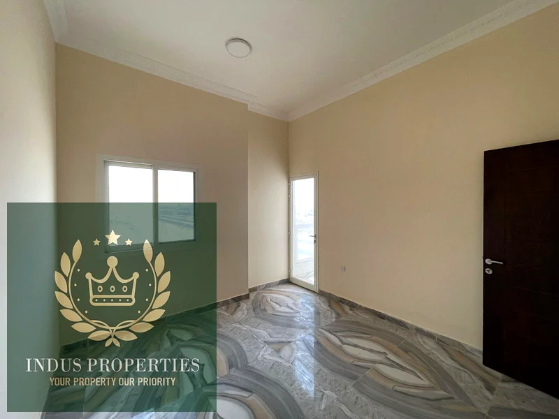 شقة جديدة بالكامل بغرفة نوم واحدة مع حمامين63809867083266114