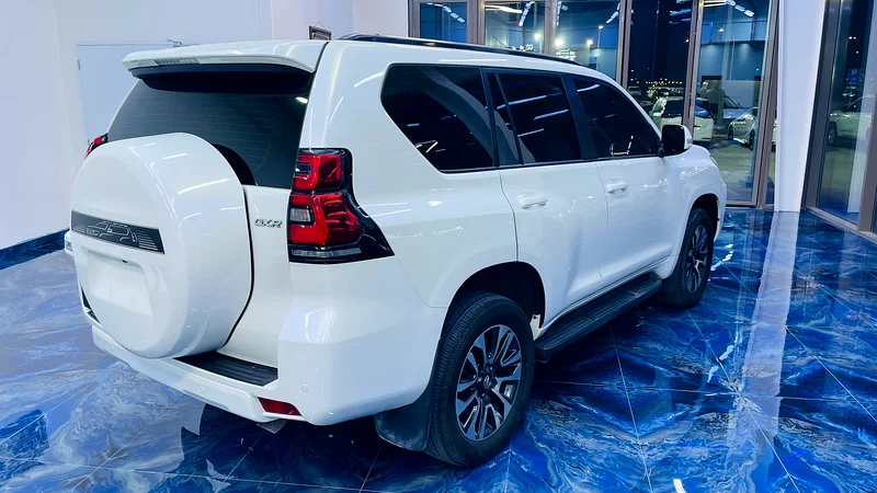 تويوتا برادو 2022 GXR V6 خليجي بحالة وكالة نظيفة جدا رقم واحد63612451174659113